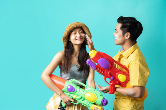 How Laotians and Southeast Asians keep cool in a heat wave during the summer time
