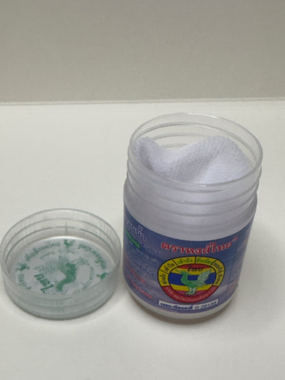 Huile essentielle infusée d'écorce de bois énergisante Hong Thai Inhalateur nasal à base de plantes aromatiques Parfum rafraîchissant